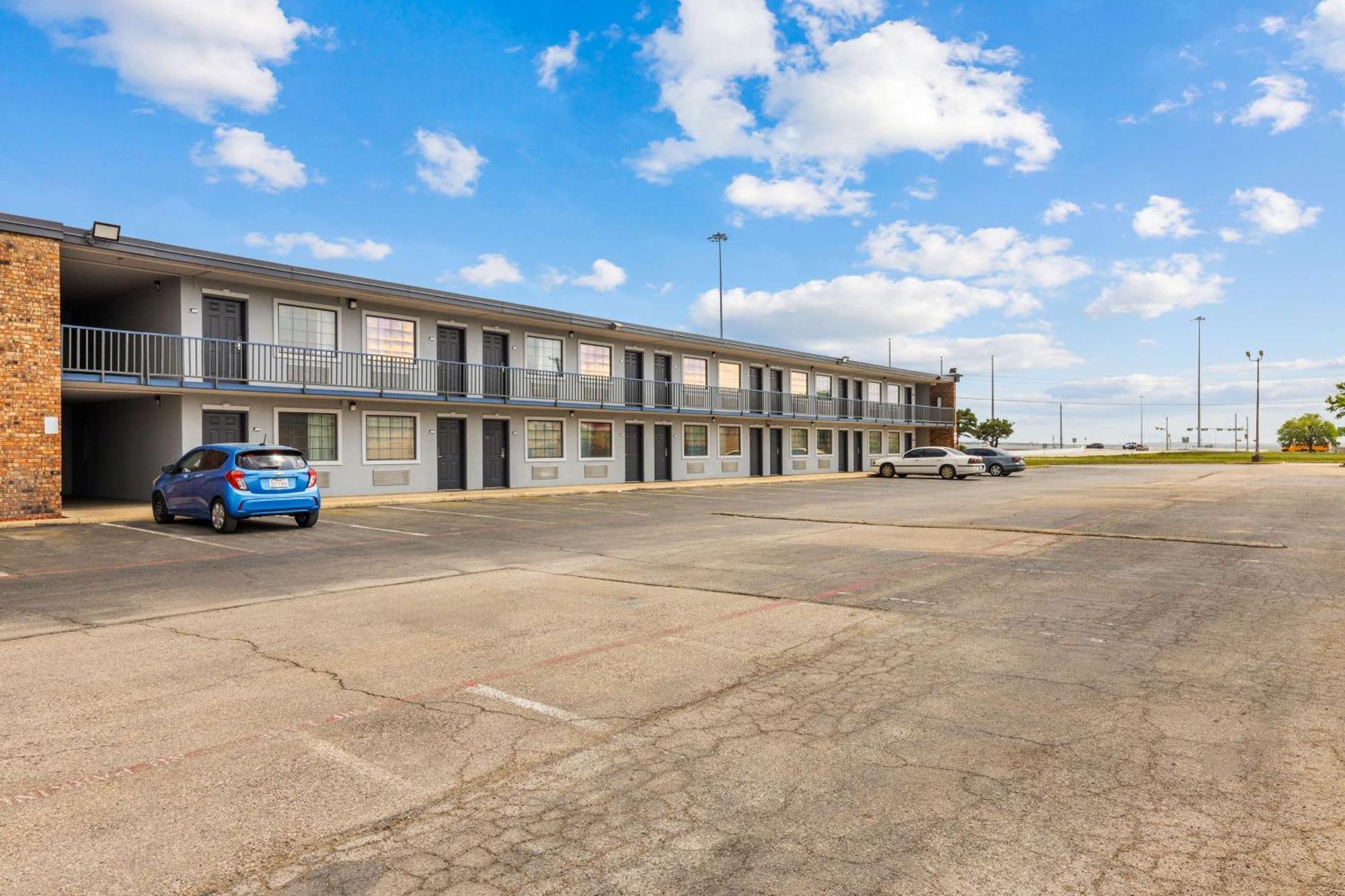 Americas Best Value Inn Fort Worth/Hurst Richland Hills Dış mekan fotoğraf